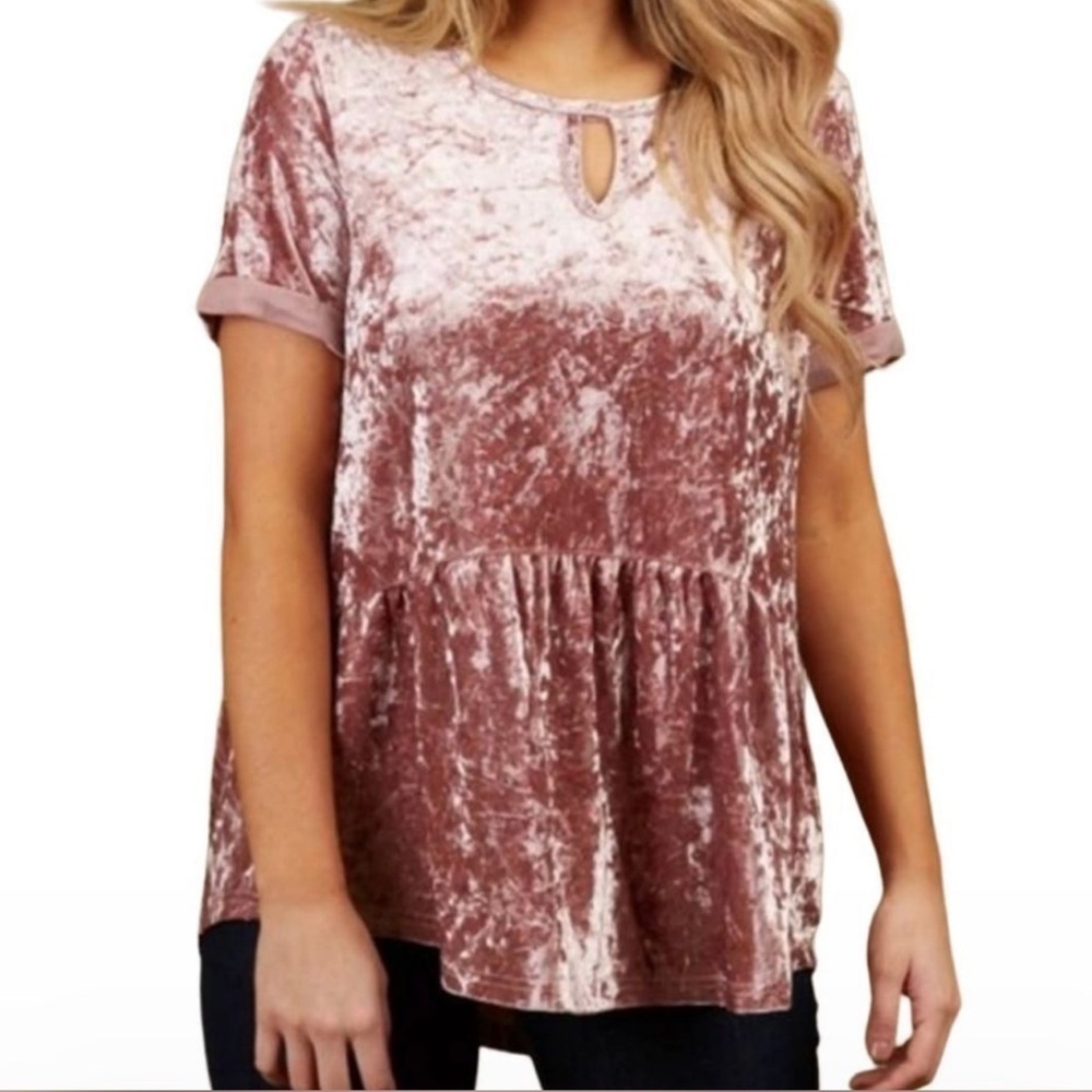 Altar’d State Crushed Velvet Blush Rose Peplum Keyhole Top Size Small